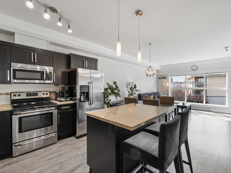 207-20630 Douglas Crescent, Langley, BC, V3A 4B8 - 9