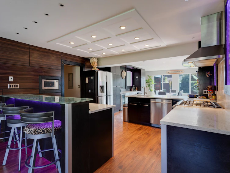 1249 Alderwood Place, North Vancouver, BC, V7P 1K2 - 8