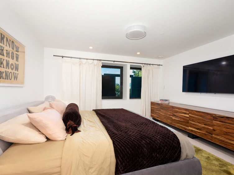2734 Yale Street, Vancouver, BC, V5K 1C3 - 18