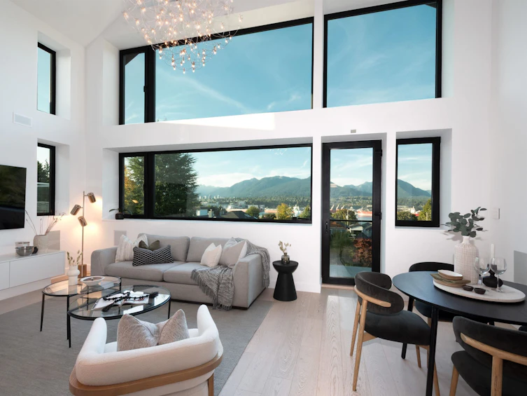 2734 Yale Street, Vancouver, BC, V5K 1C3 - 5