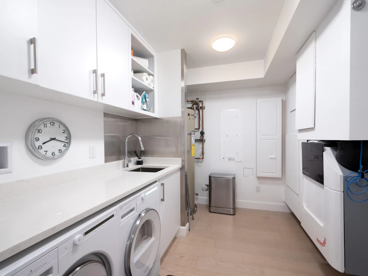 2734 Yale Street, Vancouver, BC, V5K 1C3 - 26