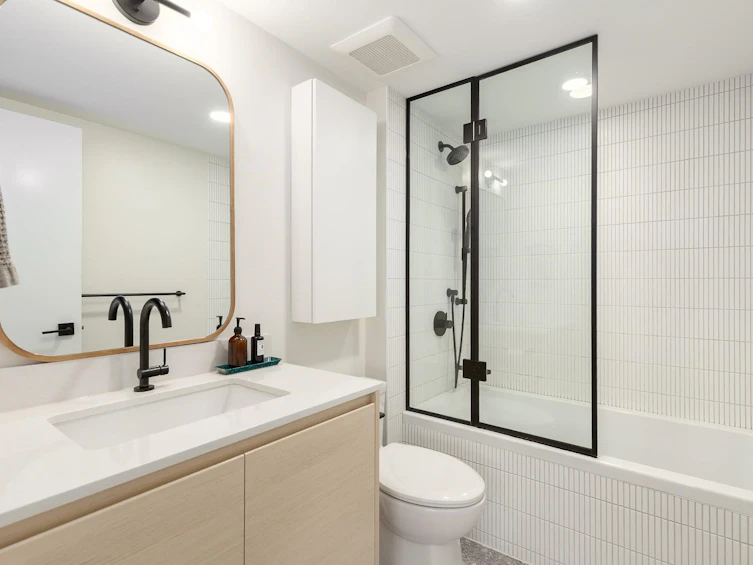 2272 St. George Street, Vancouver, BC, V5T 3R2 - 14