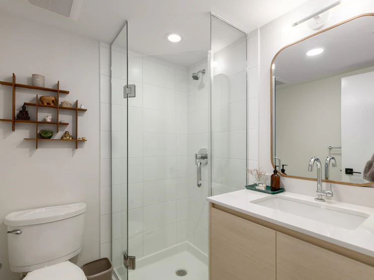 2272 St. George Street, Vancouver, BC, V5T 3R2 - 17