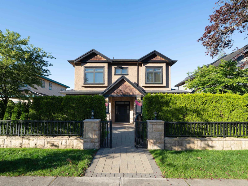 3450 Puget Drive, Vancouver BC V6L 2T5