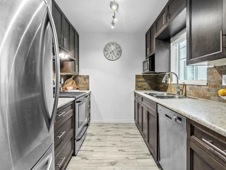 8-8892 208 Street, Langley, BC, V1M 2N8 - 5