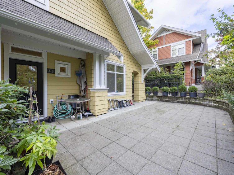 46-6878 Southpoint Drive, Burnaby, BC, V3N 5E4 - 3