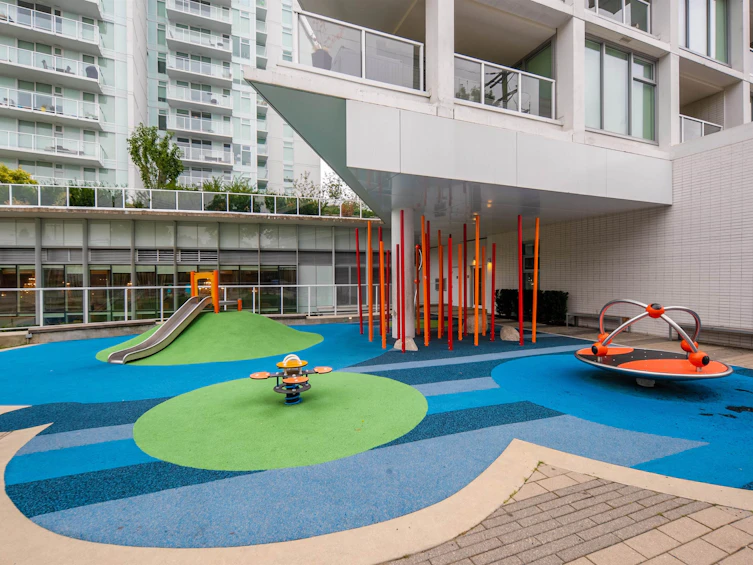 1709-2221 E 30 Avenue, Vancouver, BC, V5N 0G6 - 2