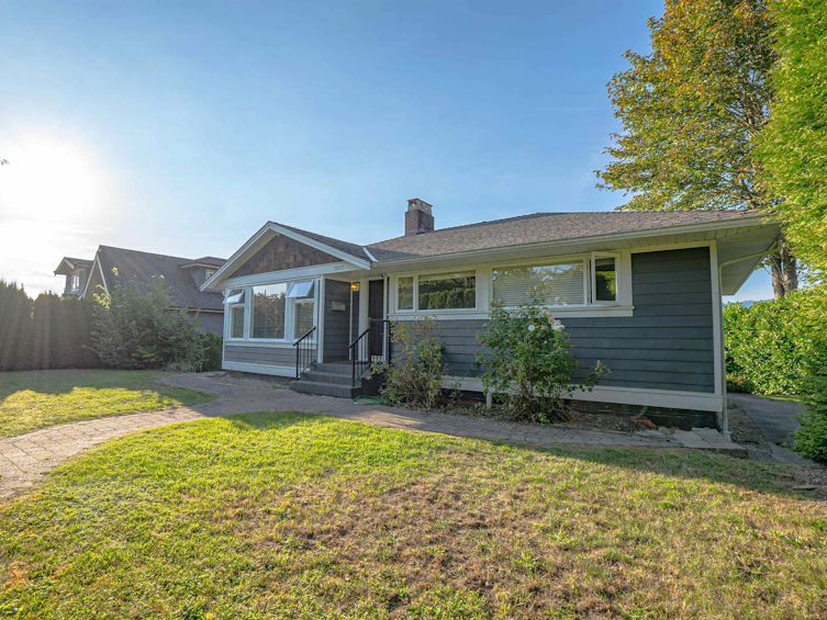 7097 Belcarra Drive, Burnaby, BC, V5A 1A6 - 6
