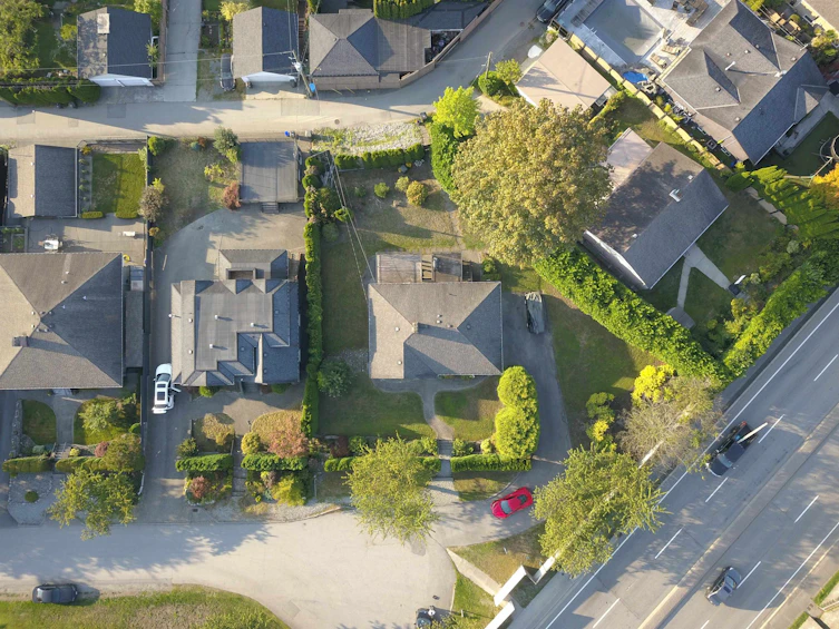 7097 Belcarra Drive, Burnaby, BC, V5A 1A6 - 4