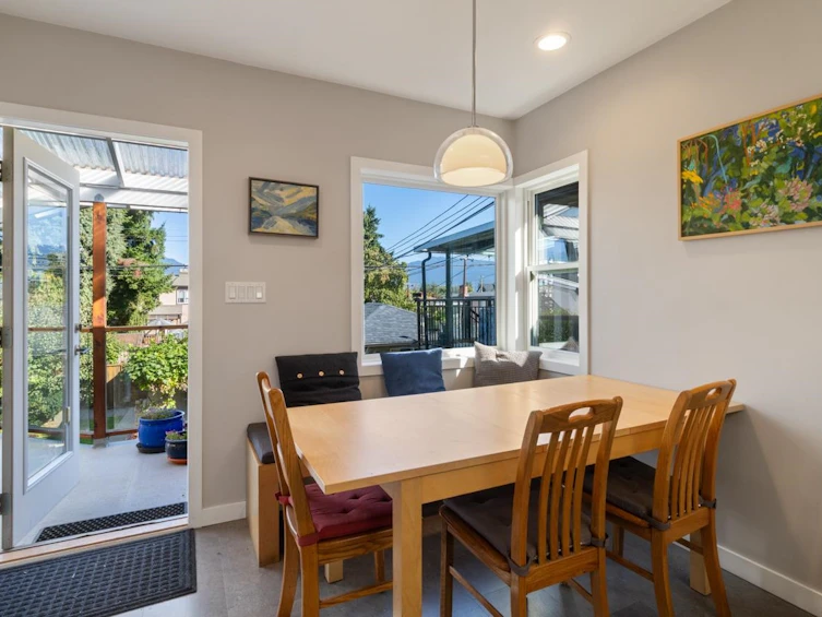 2743 Kitchener Street, Vancouver, BC, V5K 3E2 - 11
