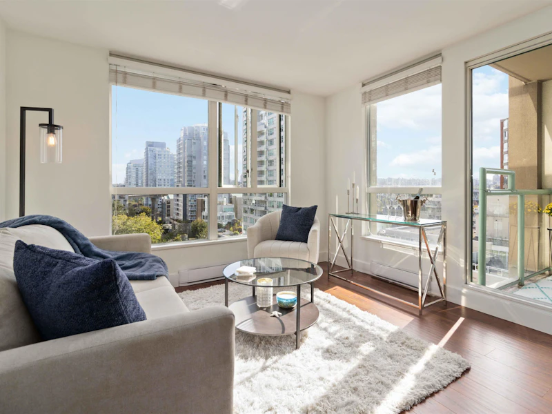 1003 - 907 Beach Avenue, Vancouver BC V6Z 2R3