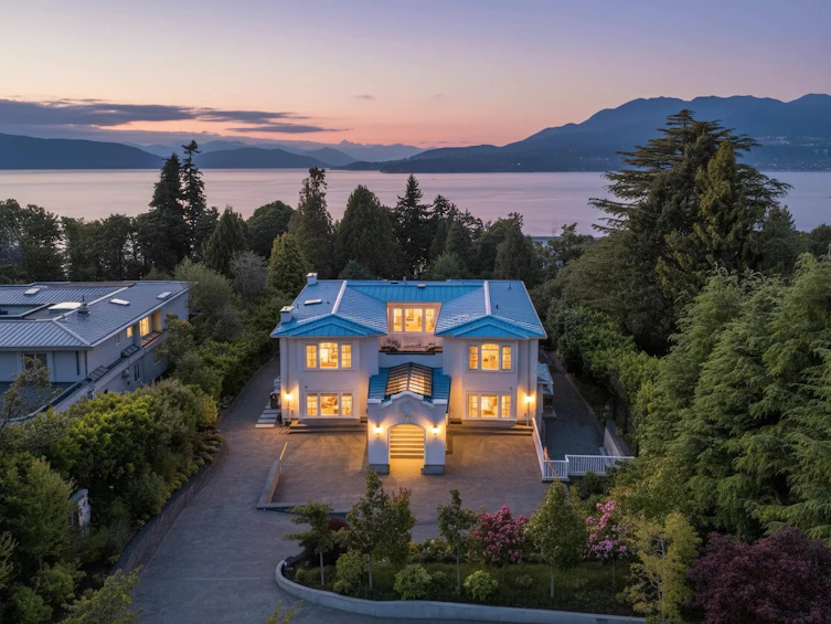 5747 Newton Wynd, Vancouver, BC, V6T 1H6