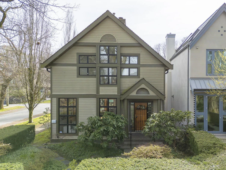 3502 W 18th Avenue, Vancouver, BC, V6B 0A5 - 2