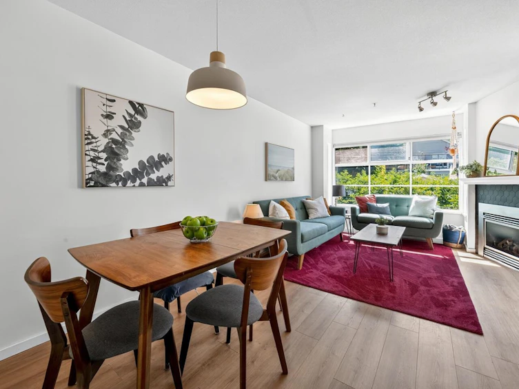 302-2388 Triumph Street, Vancouver, BC, V5L 1L5 - 2