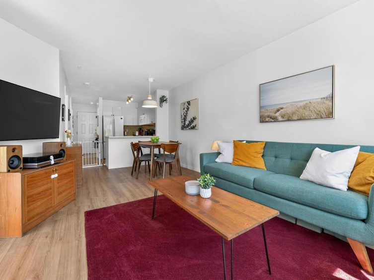 302-2388 Triumph Street, Vancouver, BC, V5L 1L5 - 10
