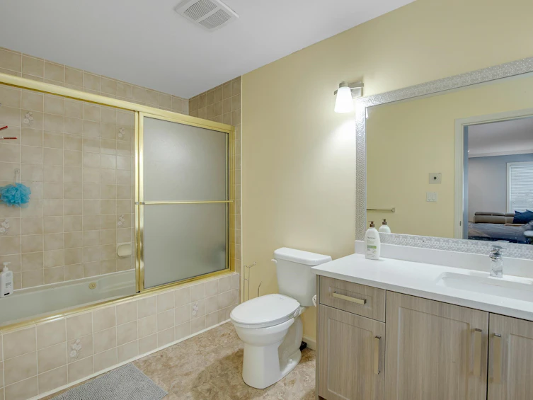 6960 143a Street, Surrey, BC, V3W 0E3 - 32