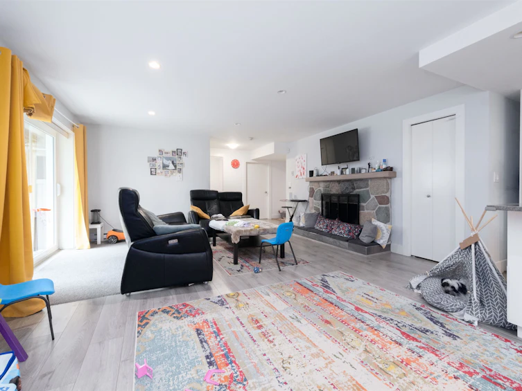 6297 Mackenzie Street, Vancouver, BC, V6N 1H4 - 35