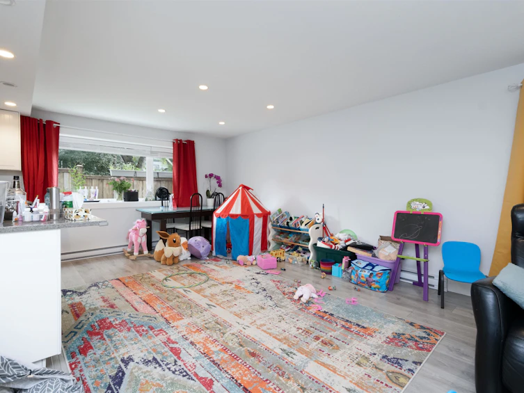 6297 Mackenzie Street, Vancouver, BC, V6N 1H4 - 34
