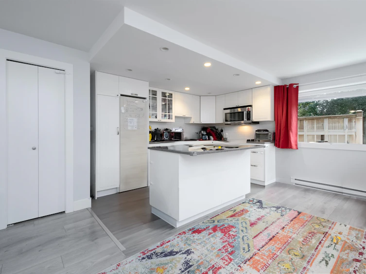 6297 Mackenzie Street, Vancouver, BC, V6N 1H4 - 32