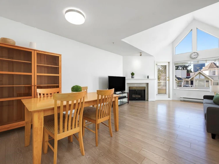 310-3638 Rae Avenue, Vancouver, BC, V5R 2P5 - 4