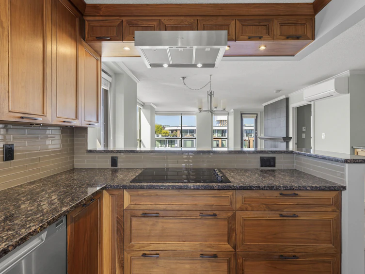 1103-2288 Pine Street, Vancouver, BC, V6J 5G4 - 6