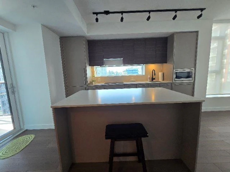 804-13745 George Junction, Surrey, BC, V3T 0V8 - 13