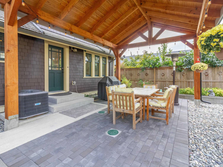903 Walls Avenue, Coquitlam, BC, V3K 2T2 - 25