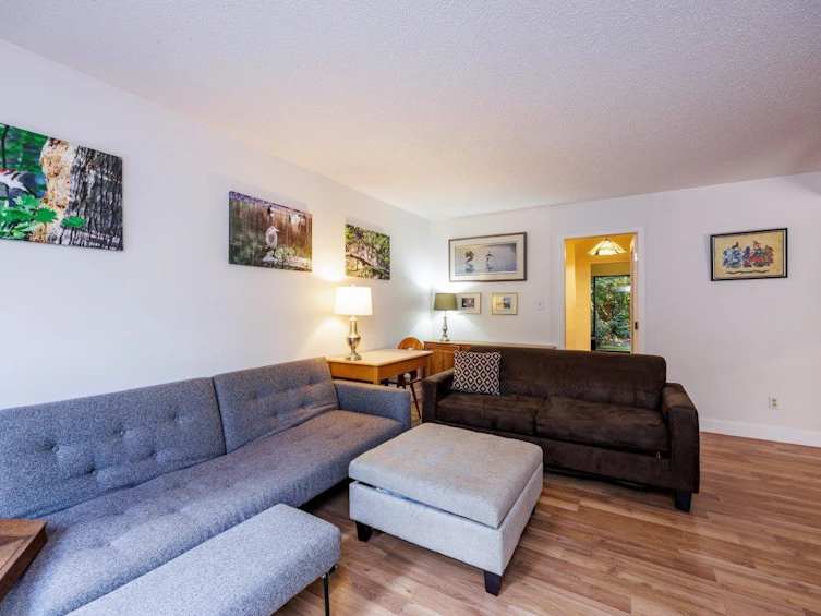 873 Hendecourt Road, North Vancouver, BC, V7K 2X5 - 3