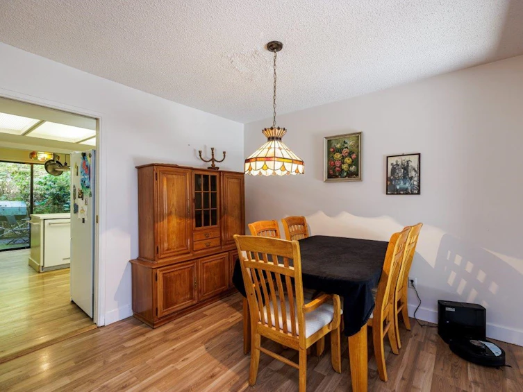 873 Hendecourt Road, North Vancouver, BC, V7K 2X5 - 7
