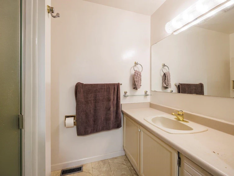 873 Hendecourt Road, North Vancouver, BC, V7K 2X5 - 18