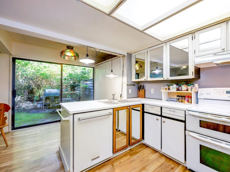 873 Hendecourt Road, North Vancouver, BC, V7K 2X5 - 12