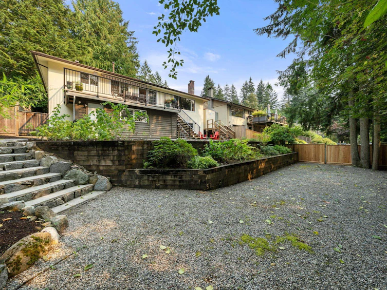 1967 Hyannis Drive, North Vancouver, BC, V7H 2E5 - 37