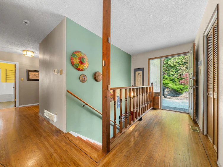 1967 Hyannis Drive, North Vancouver, BC, V7H 2E5 - 9