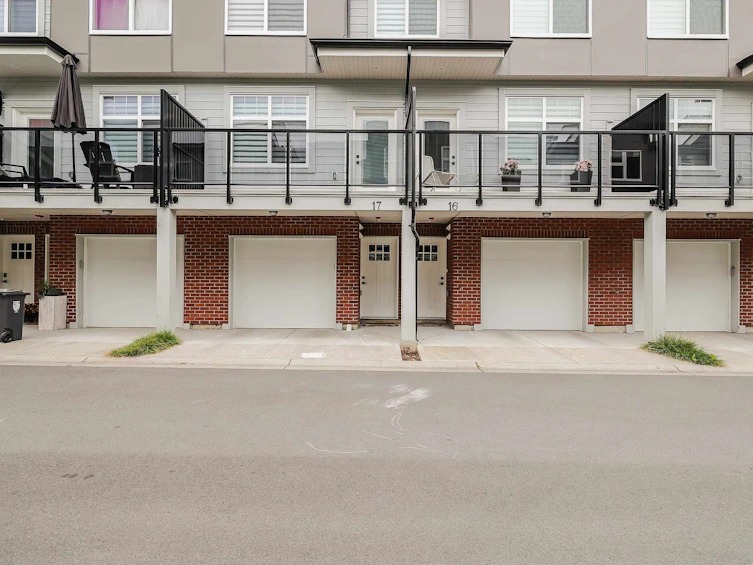 #17-22334 48 Avenue, Langley, BC, V3A 3N5