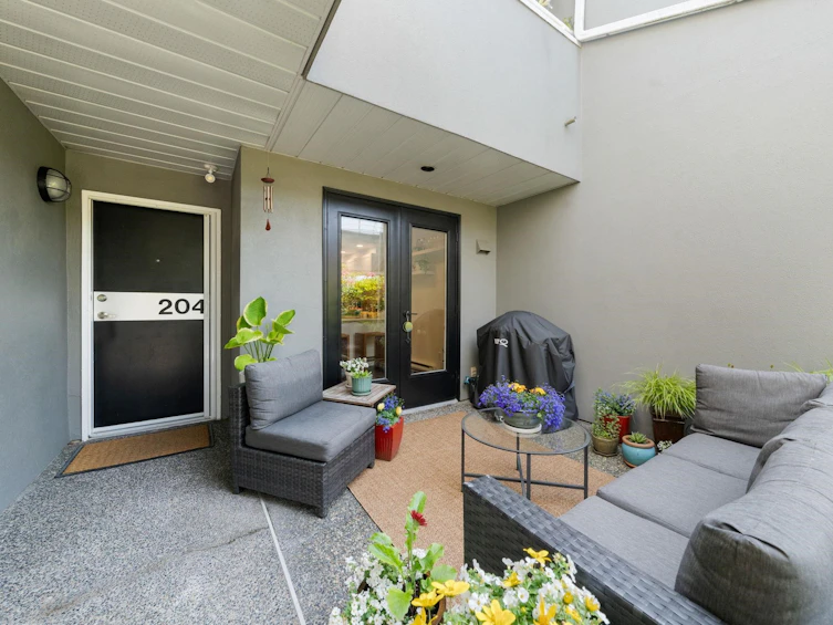 204-3151 Woodbine Drive, North Vancouver, BC, V7R 2S4 - 30