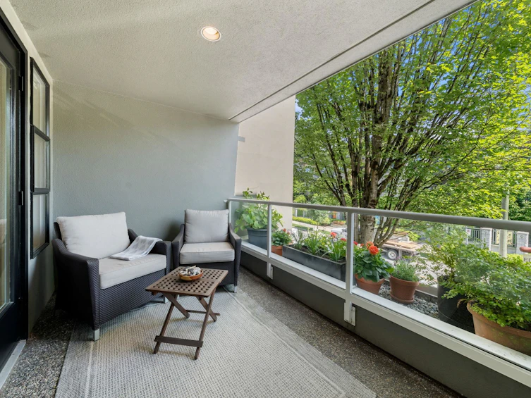 204-3151 Woodbine Drive, North Vancouver, BC, V7R 2S4 - 6