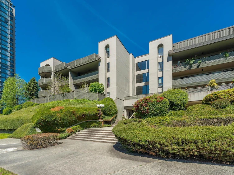 103-4941 Lougheed Highway, Burnaby, BC, V5B 4S6