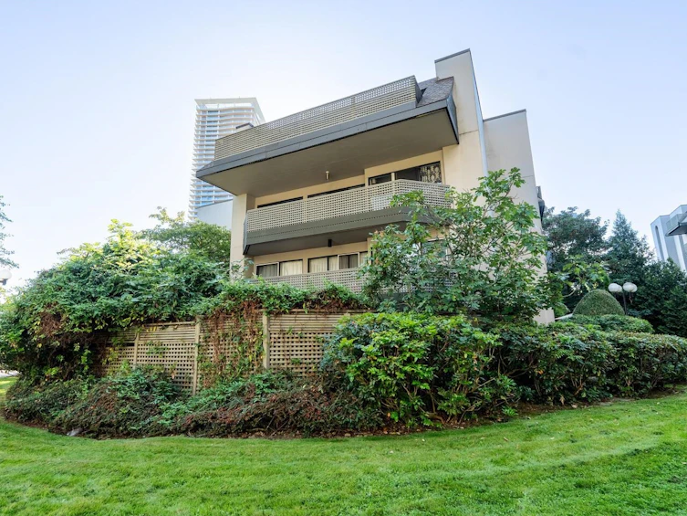 103-4941 Lougheed Highway, Burnaby, BC, V5B 4S6 - 2