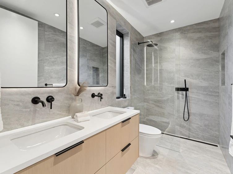 1-3036 W 14th Avenue, Vancouver, BC, V6K 2X8 - 13