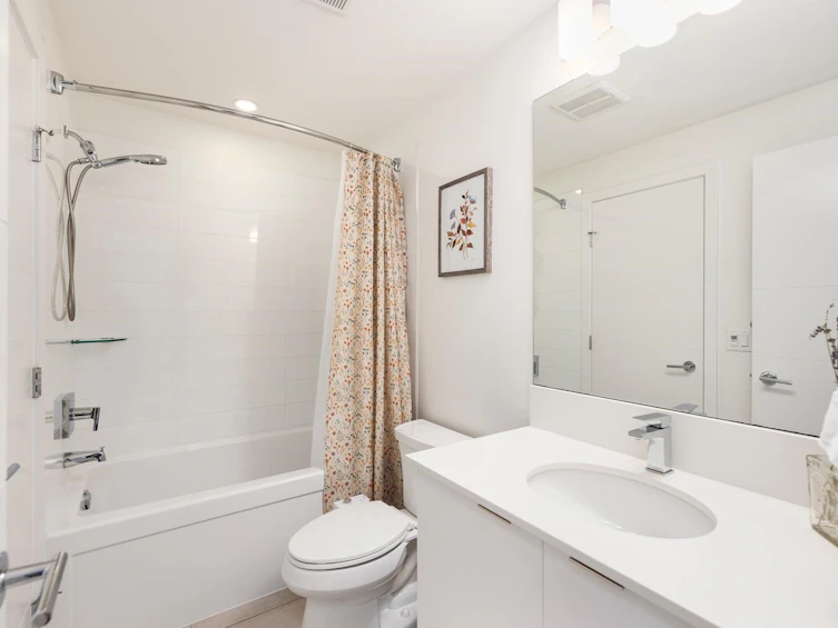 213-719 W 3rd Street, North Vancouver, BC, V7M 0E7 - 10
