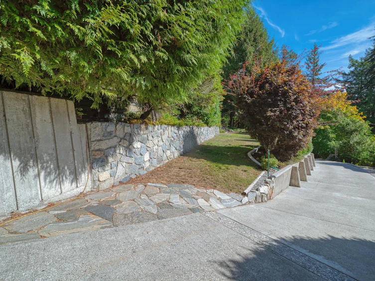 4837 Sinclair Bay Road, Pender Harbour Egmont, BC, V0N 1S1 - 27