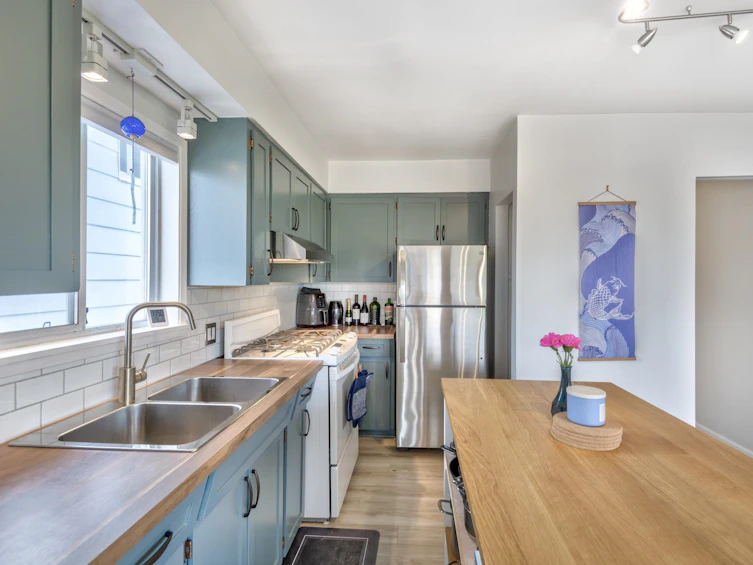3609 E 29th Avenue, Vancouver, BC, V5R 1X3 - 11