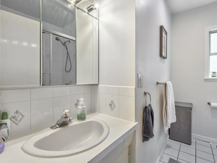 3609 E 29th Avenue, Vancouver, BC, V5R 1X3 - 23