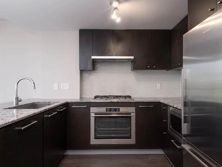 508-6180 Cooney Road, Richmond, BC, V6Y 0H2 - 9