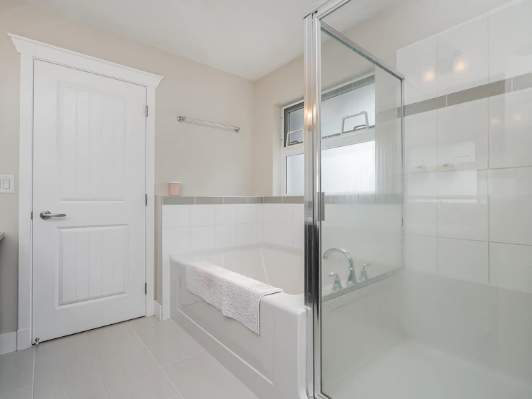 3466 Galloway Avenue, Coquitlam, BC, V3E 0H7 - 19