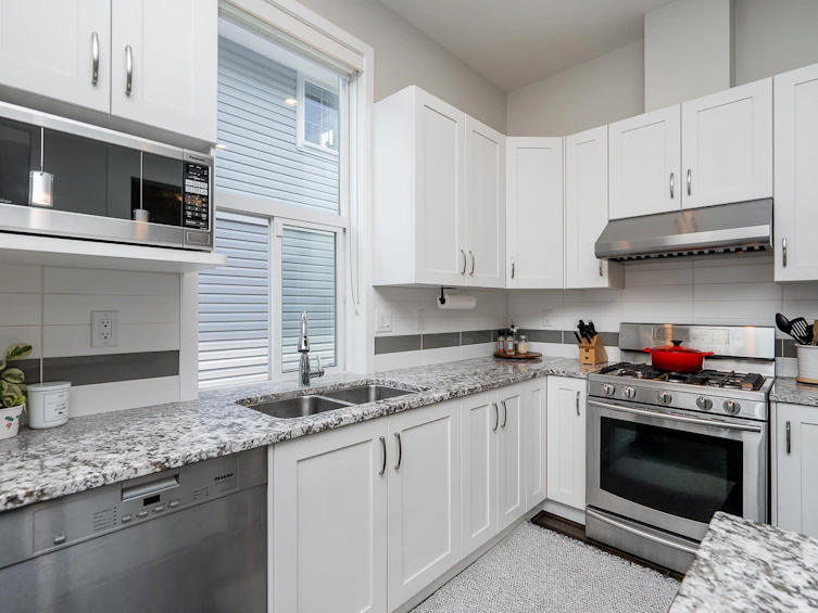 3466 Galloway Avenue, Coquitlam, BC, V3E 0H7 - 6