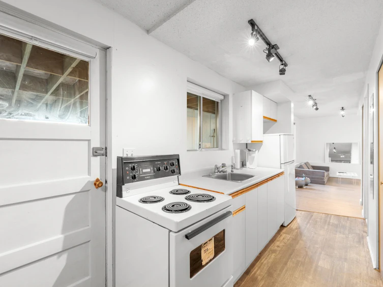 827 Burnaby Street, New Westminster, BC, V3L 4V8 - 31