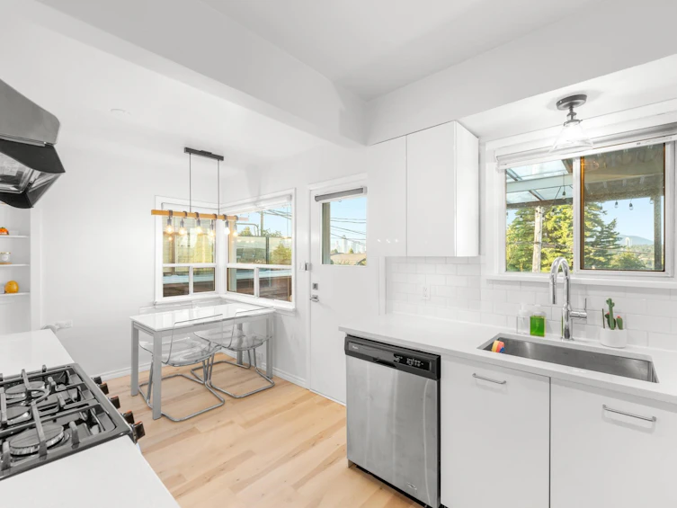 827 Burnaby Street, New Westminster, BC, V3L 4V8 - 14