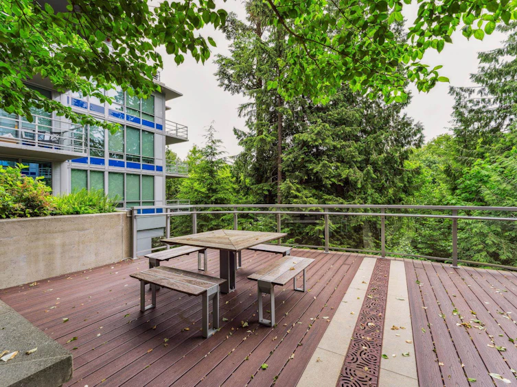 002-9060 University Crescent, Burnaby, BC, V5A 0E1 - 17
