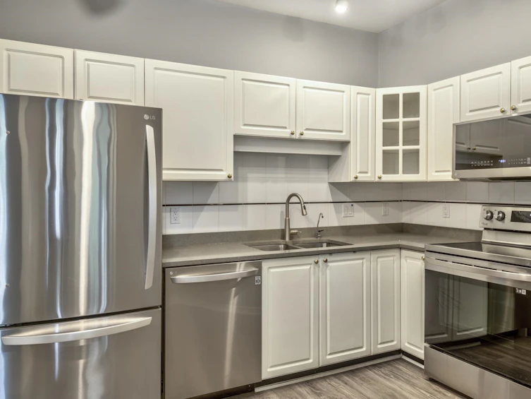 413-8100 Jones Road, Richmond, BC, V6Y 4B1 - 4